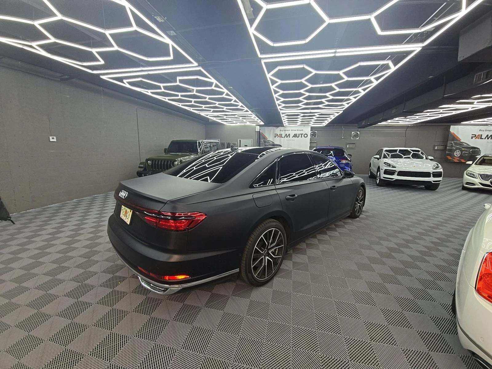 Audi A8 L - изображение 4