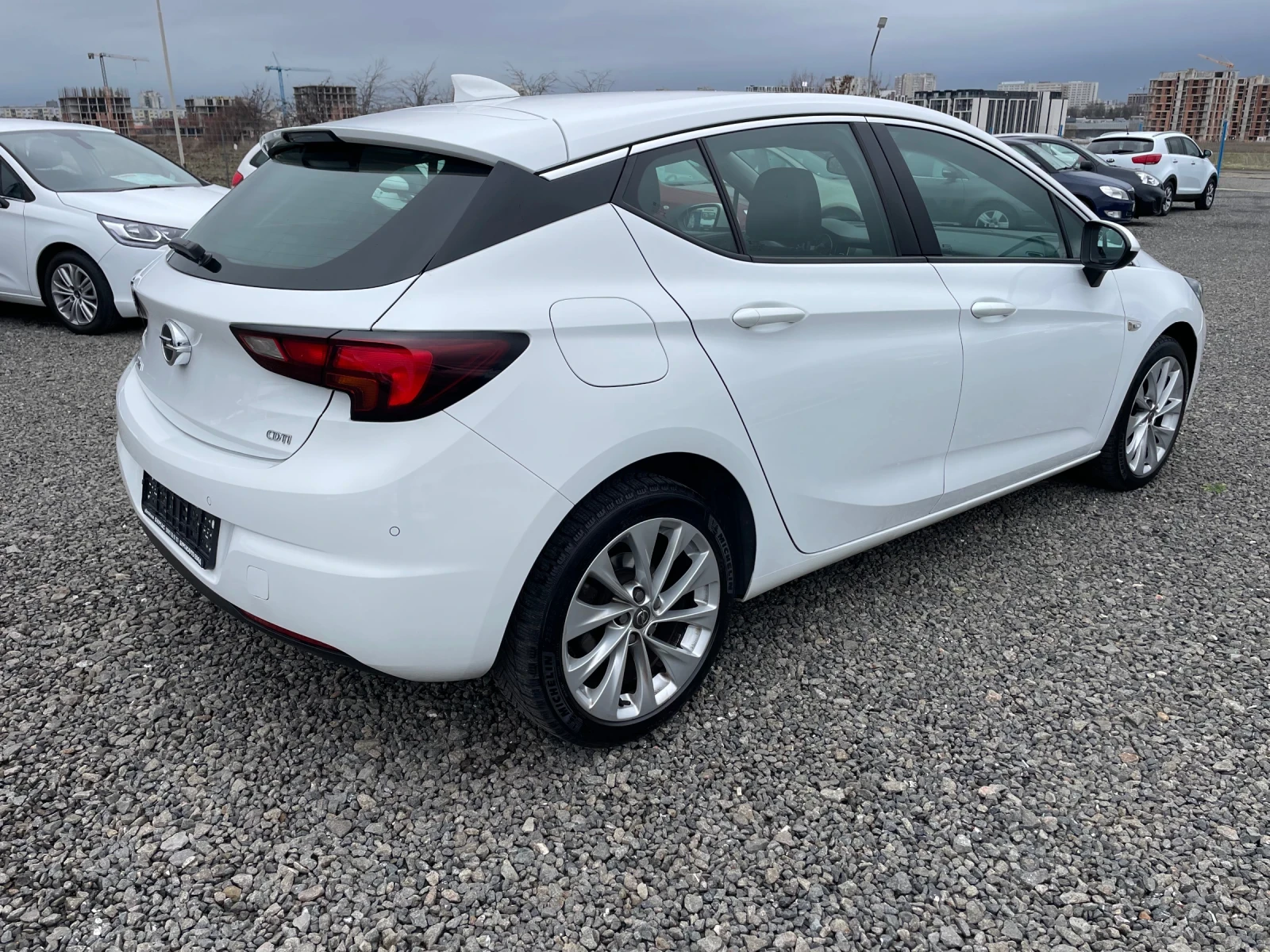 Opel Astra 1.6 CDTI АВТОМАТИК - изображение 5