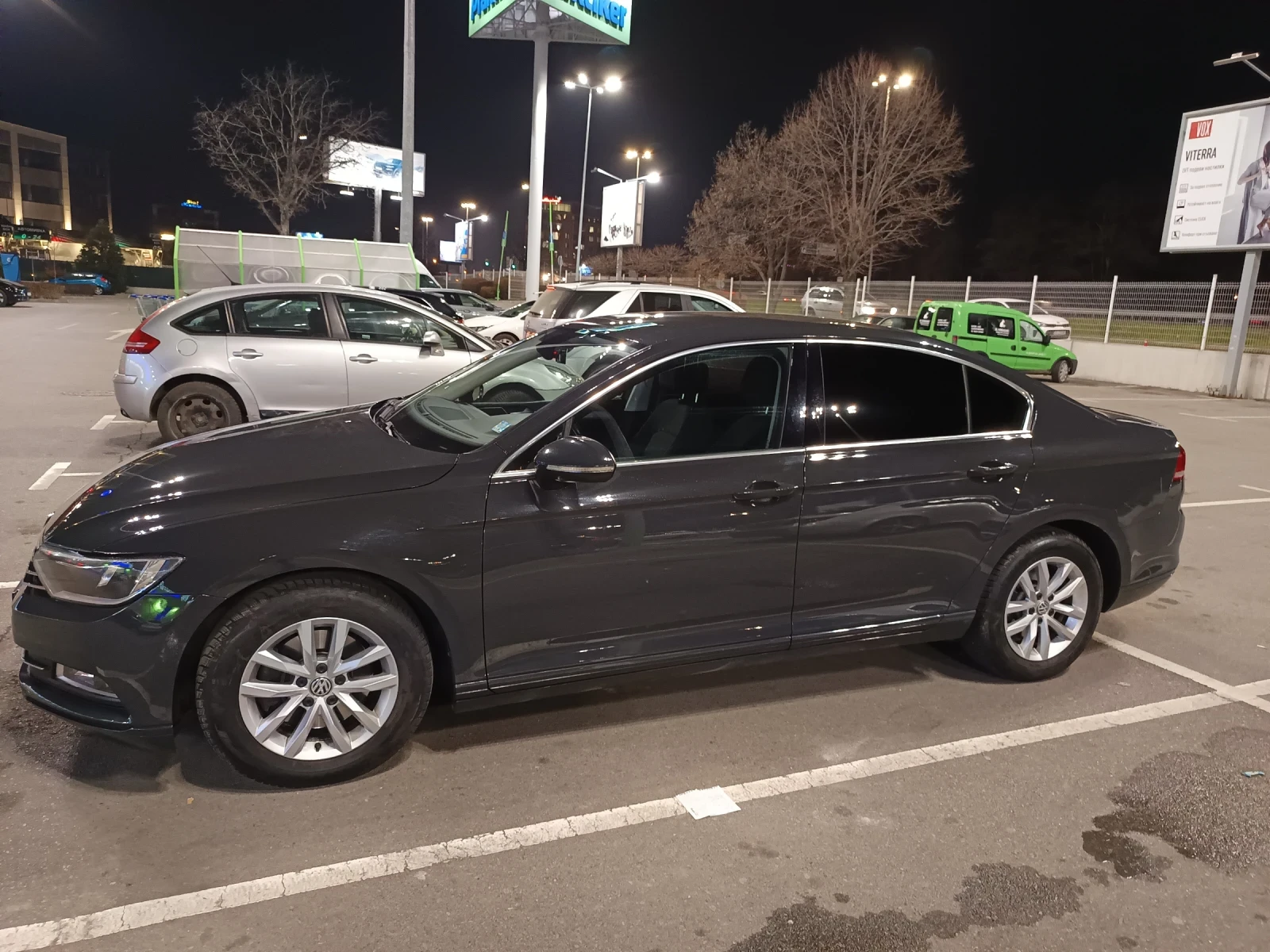 VW Passat 2.0 TDI, снимка 2 - Автомобили и джипове - 54028159