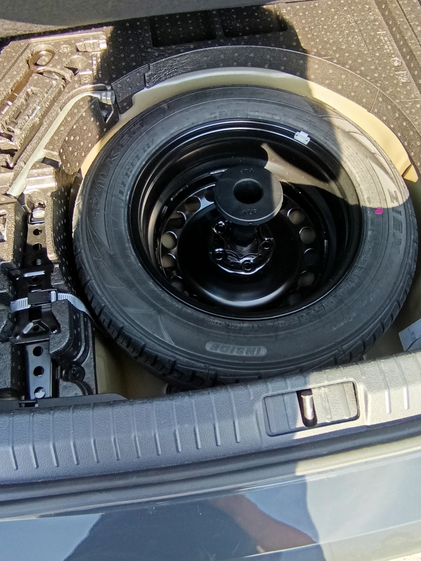 VW Passat 2.0 TDI, снимка 8 - Автомобили и джипове - 54028159