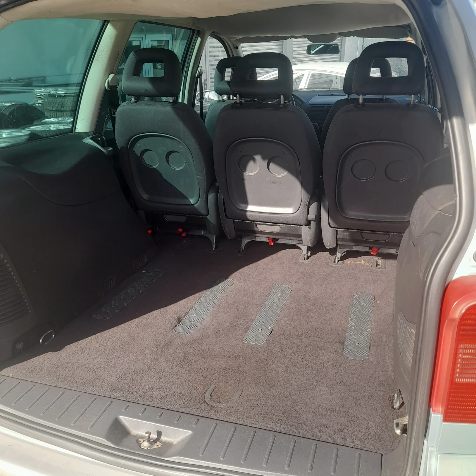 Seat Alhambra  - изображение 7