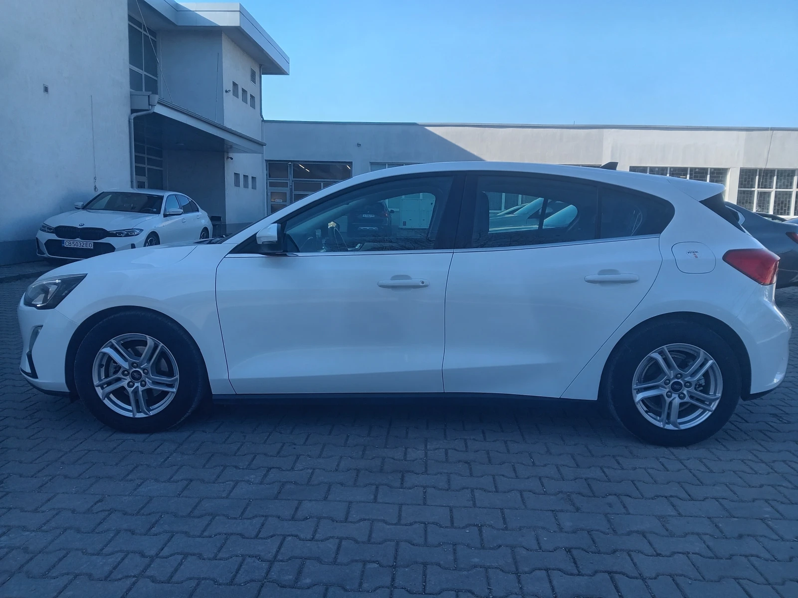 Ford Focus 1.0T Гаранционна - изображение 5