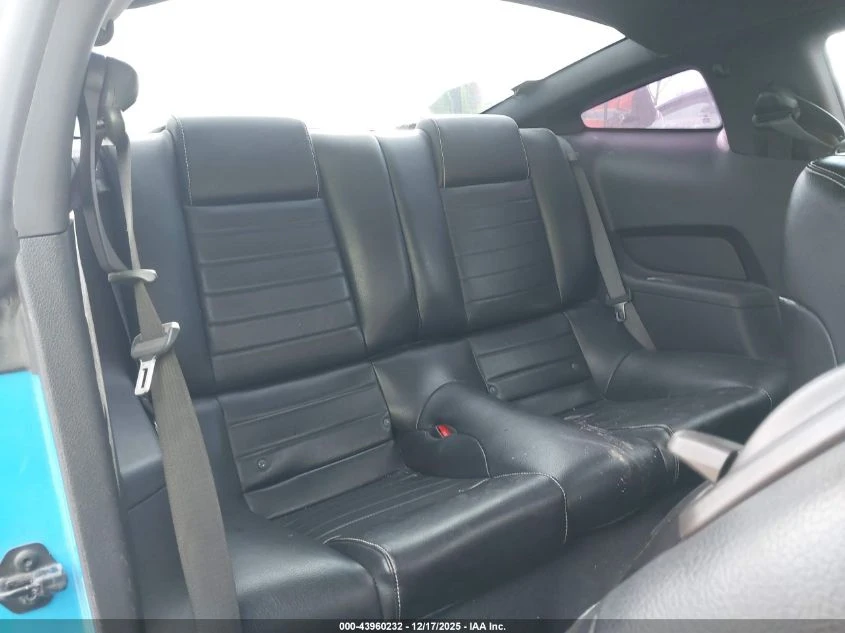 Ford Mustang 4l V6/V6 Premium - изображение 8