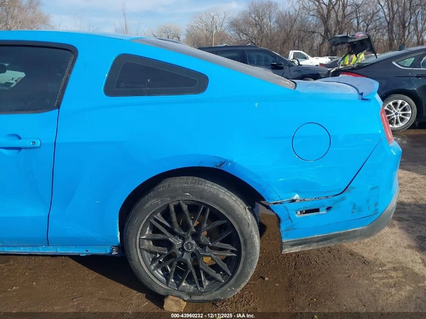 Ford Mustang 4l V6/V6 Premium - изображение 6