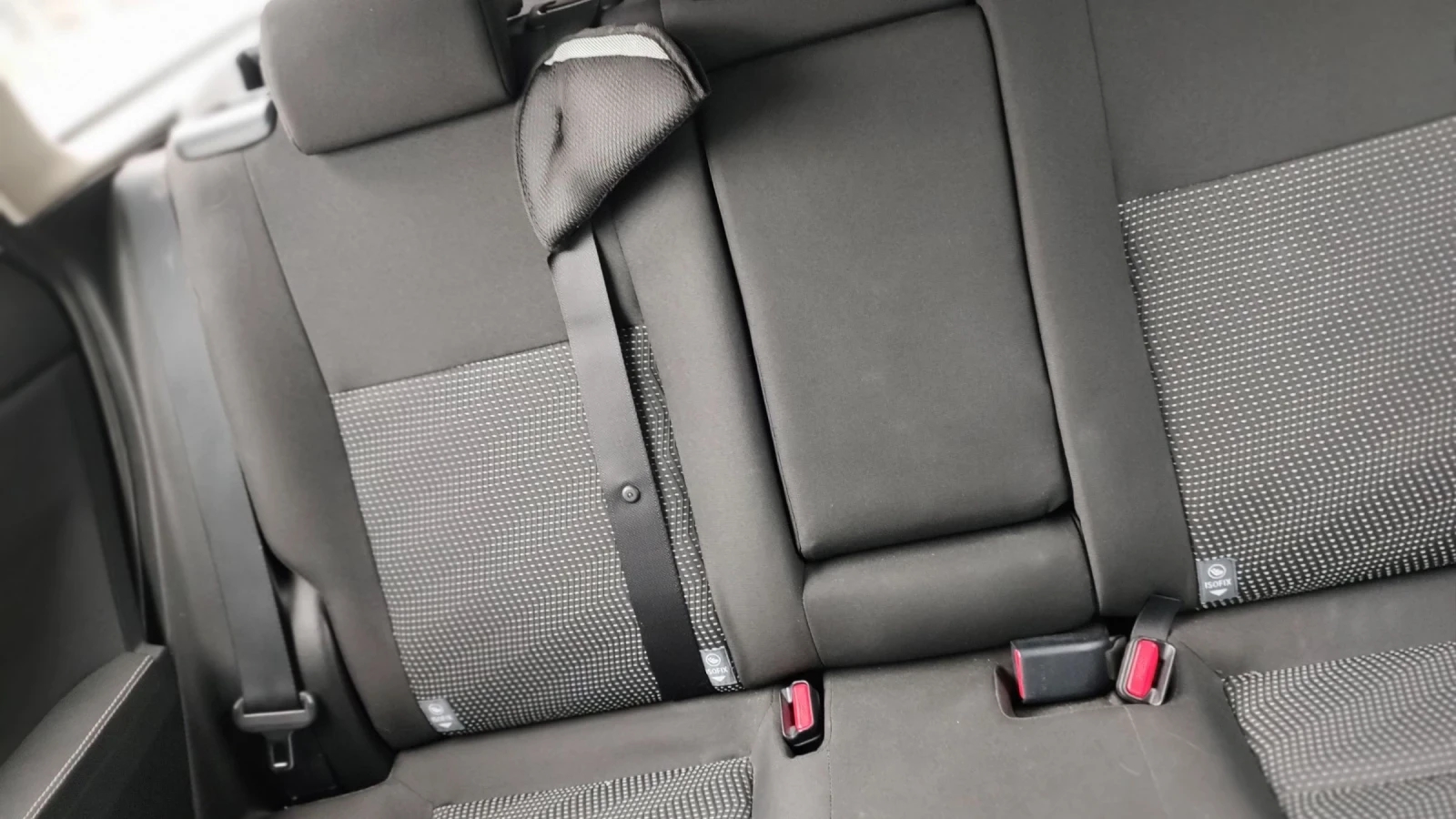 Toyota Auris ����������  | Mobile.bg � ����������� 7