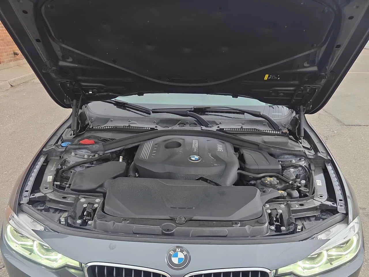 BMW 330 XDRIVE * FULL M PACK* ПОДГРЕВИ* ВТОРИ ЧИФТ ГУМИ* , снимка 16 - Автомобили и джипове - 53836319