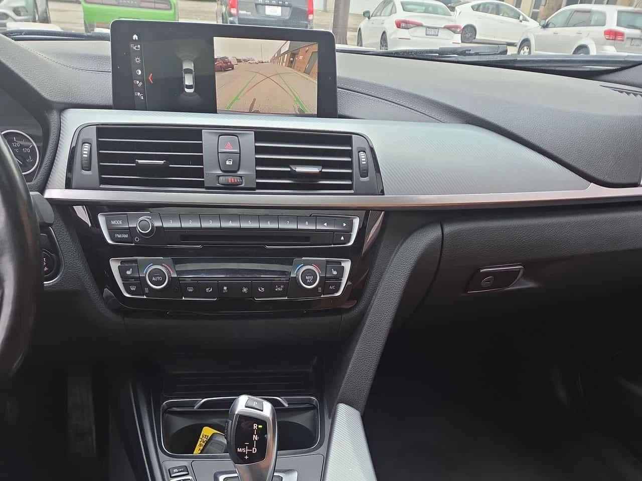 BMW 330 XDRIVE * FULL M PACK* ПОДГРЕВИ* ВТОРИ ЧИФТ ГУМИ* , снимка 11 - Автомобили и джипове - 53836319