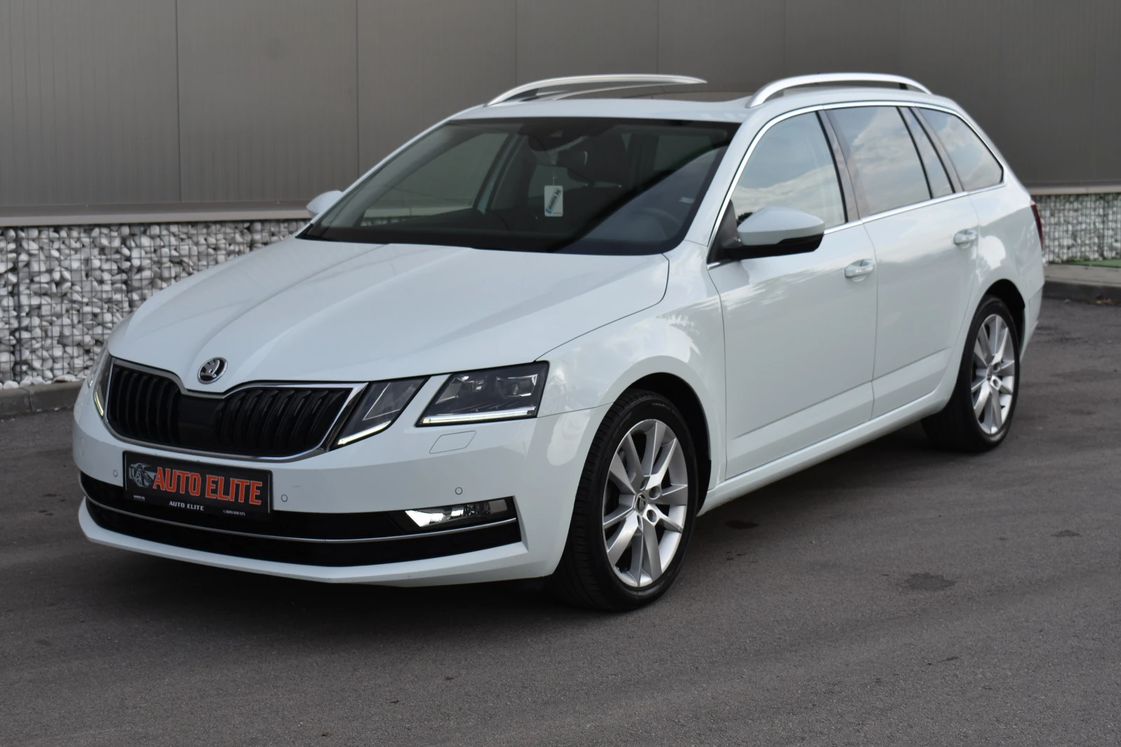 Skoda Octavia 1.4G-TEC= DSG= КОЖА/ПАНОРАМА/ЗАВОДСКИ МЕТАН= УНИКА