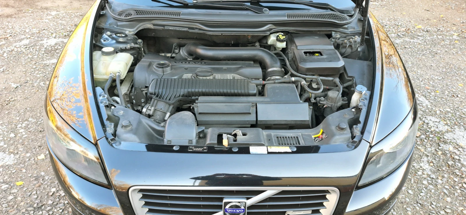 Volvo C30 T5 R-design, снимка 6 - Автомобили и джипове - 54087003