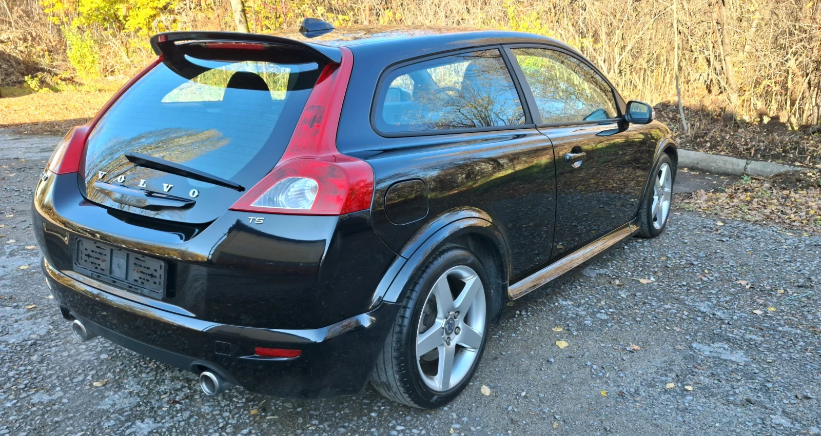 Volvo C30 T5 R-design, снимка 4 - Автомобили и джипове - 54087003
