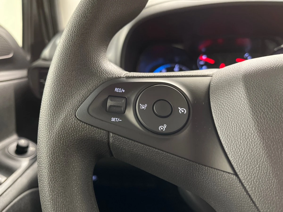 Opel Combo 50 kWh - Electric, снимка 12 - Автомобили и джипове - 54331404