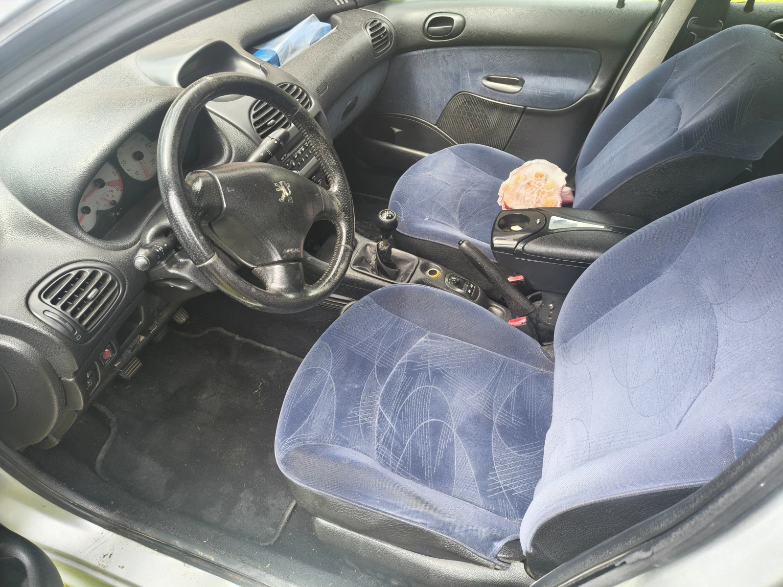 Peugeot 206 1.4 hdi klima, снимка 6 - Автомобили и джипове - 54572526