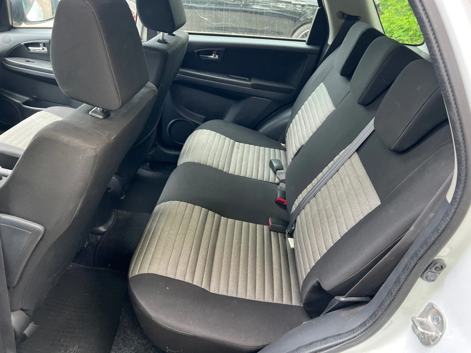 Fiat Sedici, снимка 7 - Автомобили и джипове - 54608917