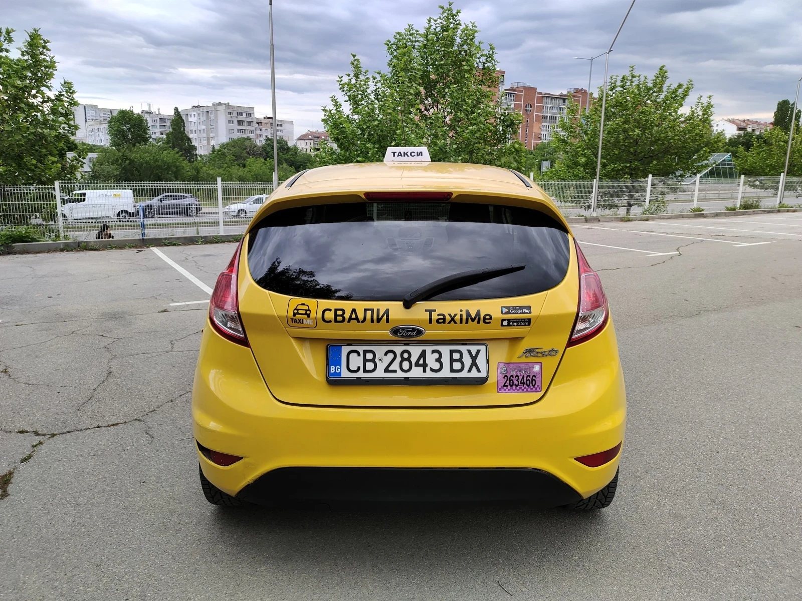 Ford Fiesta TAXI, снимка 4 - Автомобили и джипове - 54608198