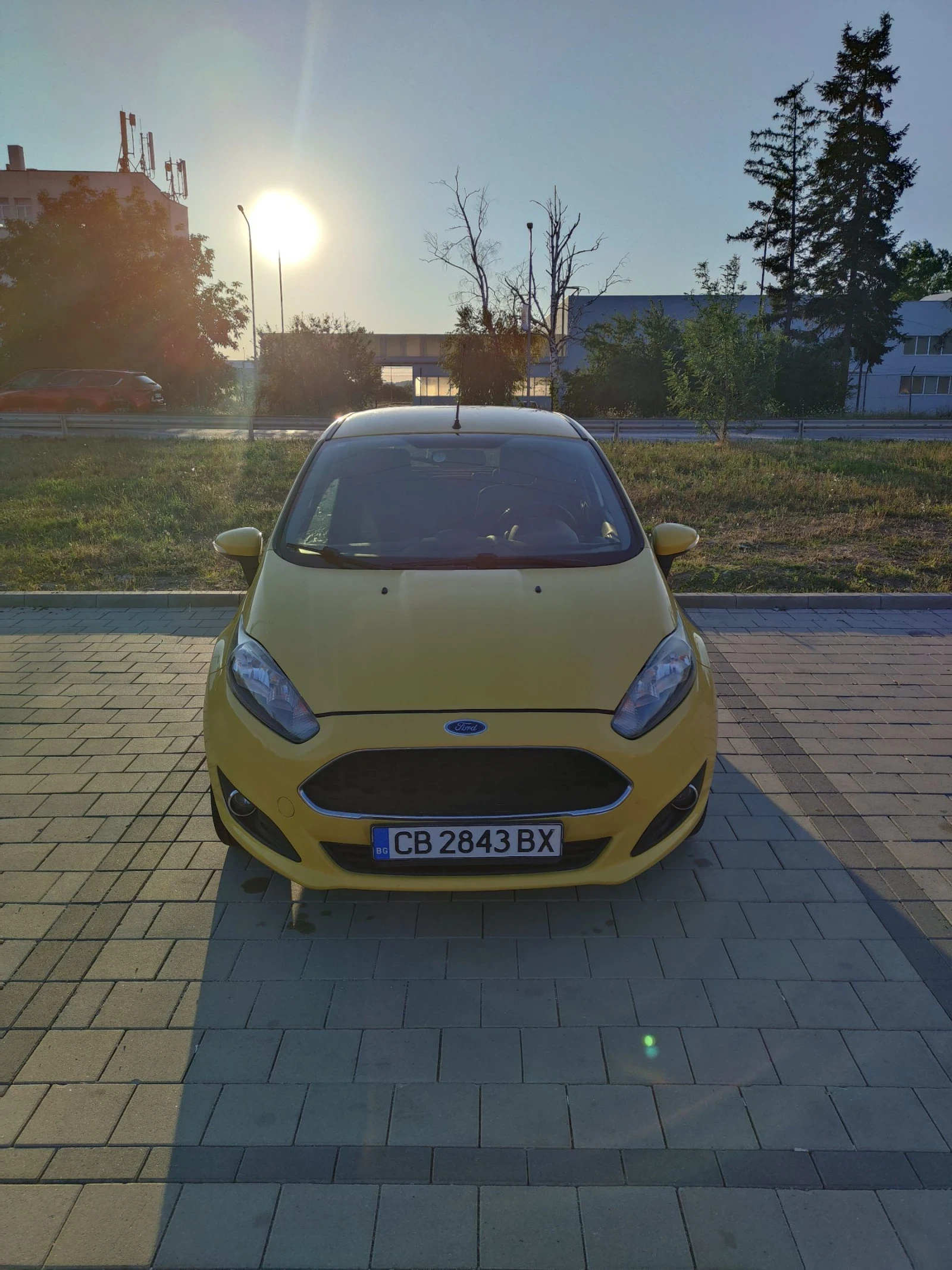 Ford Fiesta, снимка 2 - Автомобили и джипове - 55384615