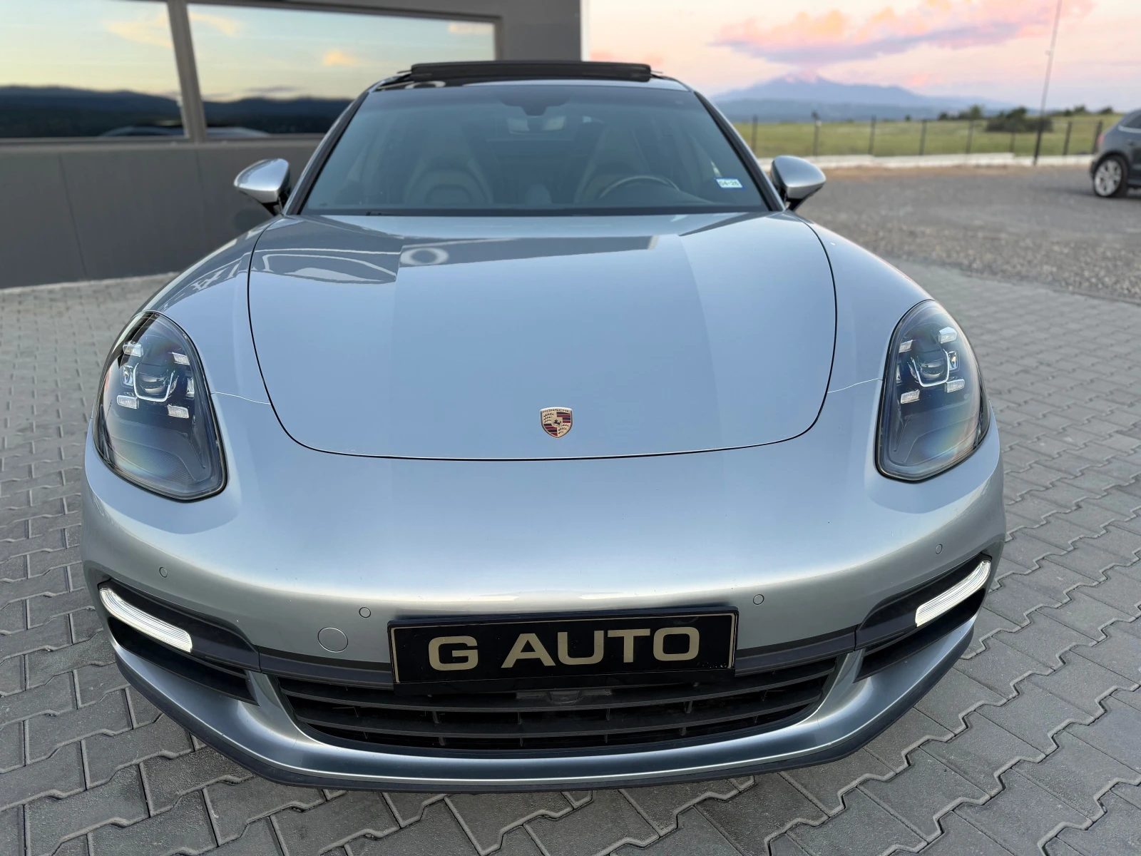 Porsche Panamera 3.0I СОБСТВЕН ЛИЗИНГ , снимка 2 - Автомобили и джипове - 54712422