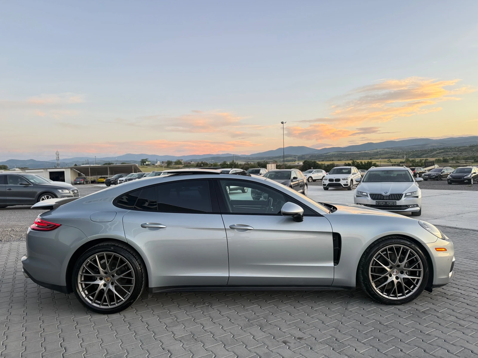 Porsche Panamera 3.0I СОБСТВЕН ЛИЗИНГ , снимка 4 - Автомобили и джипове - 54712422