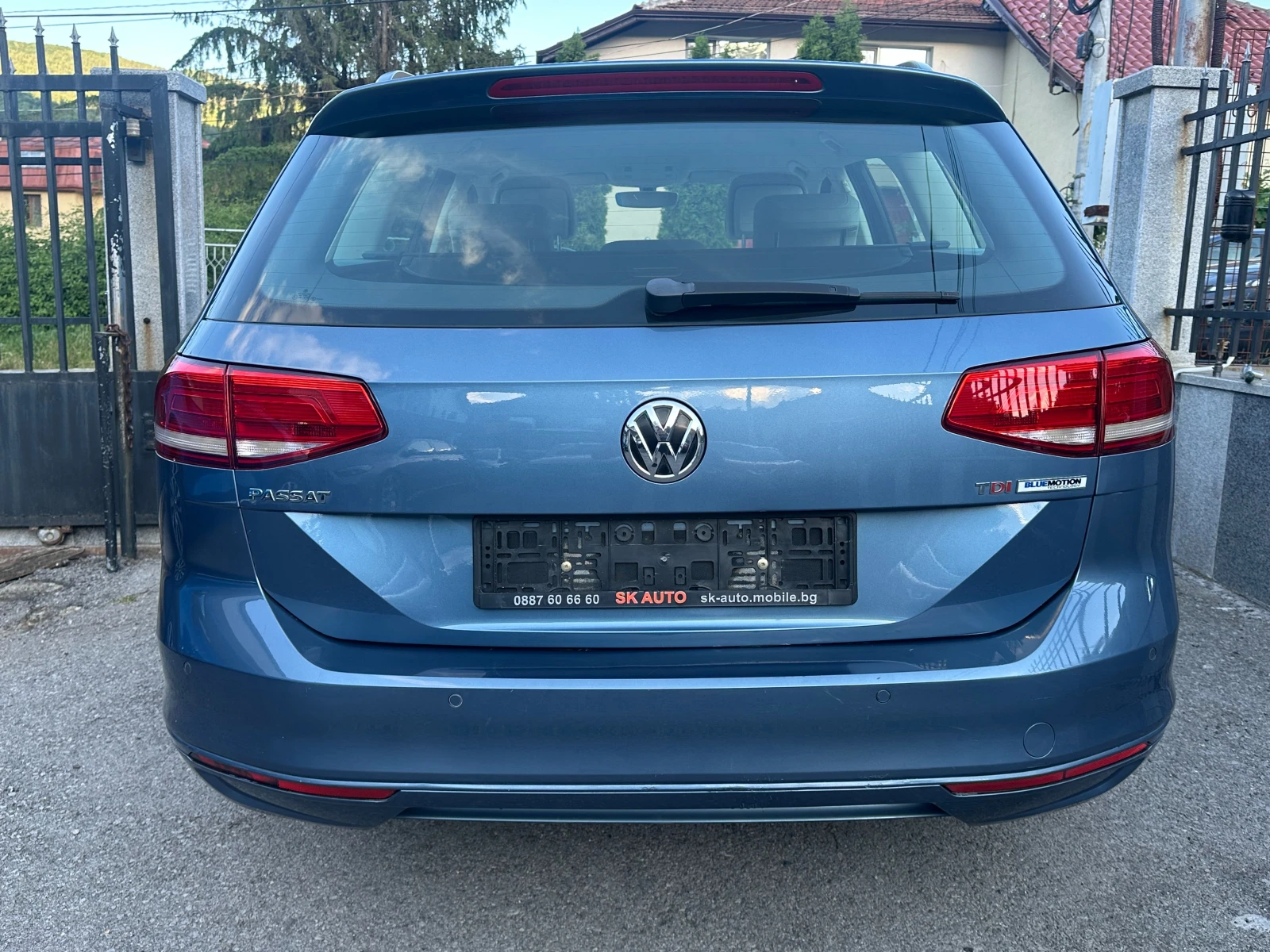 VW Passat 1.6TDi-120k.s-AUTOMAT-PDC-EURO6B-2015g-KLIMATRONIK, снимка 5 - Автомобили и джипове - 54935180