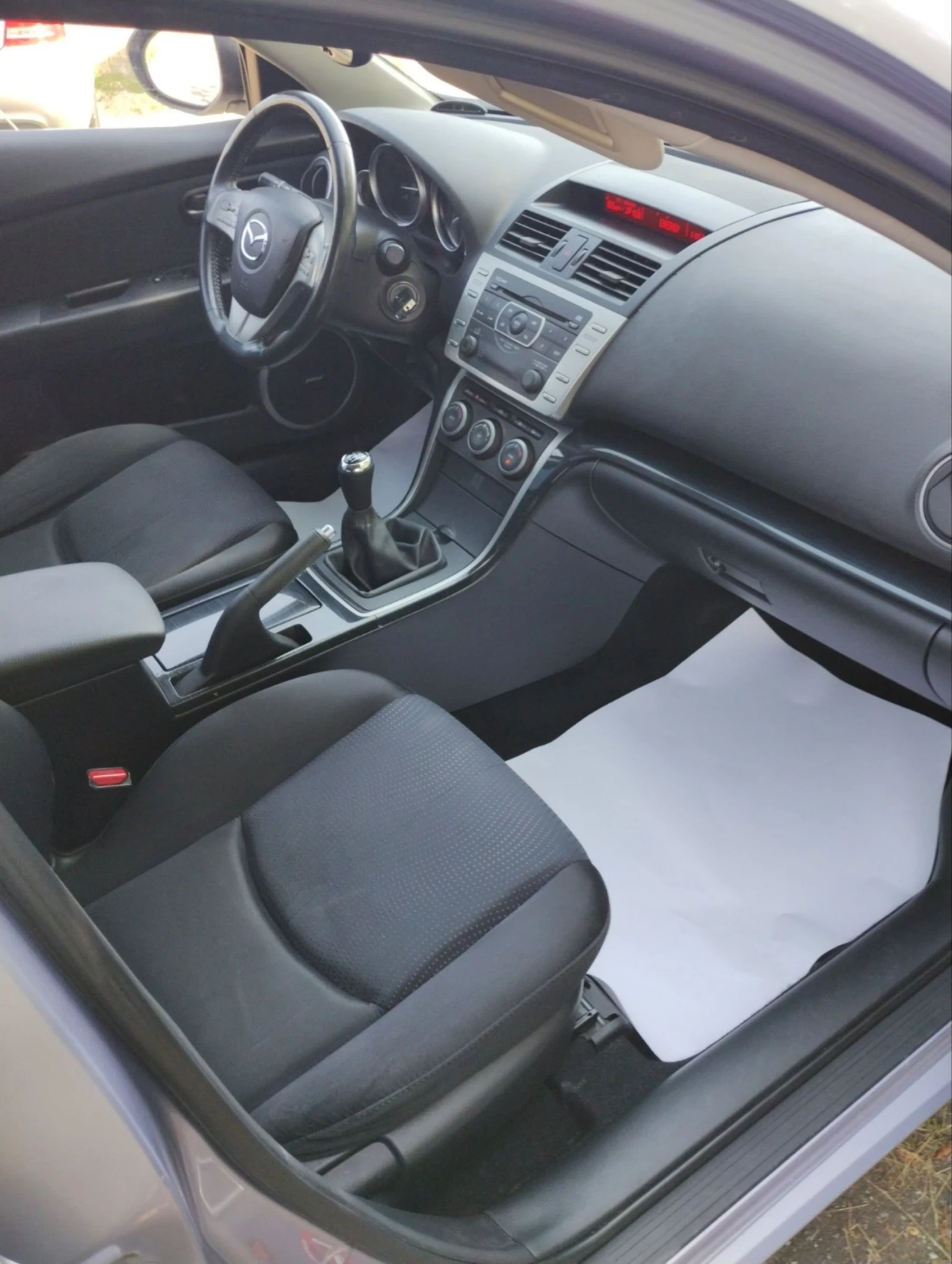 Mazda 6 2.0 BENZIN /GAZ , снимка 10 - Автомобили и джипове - 55075640