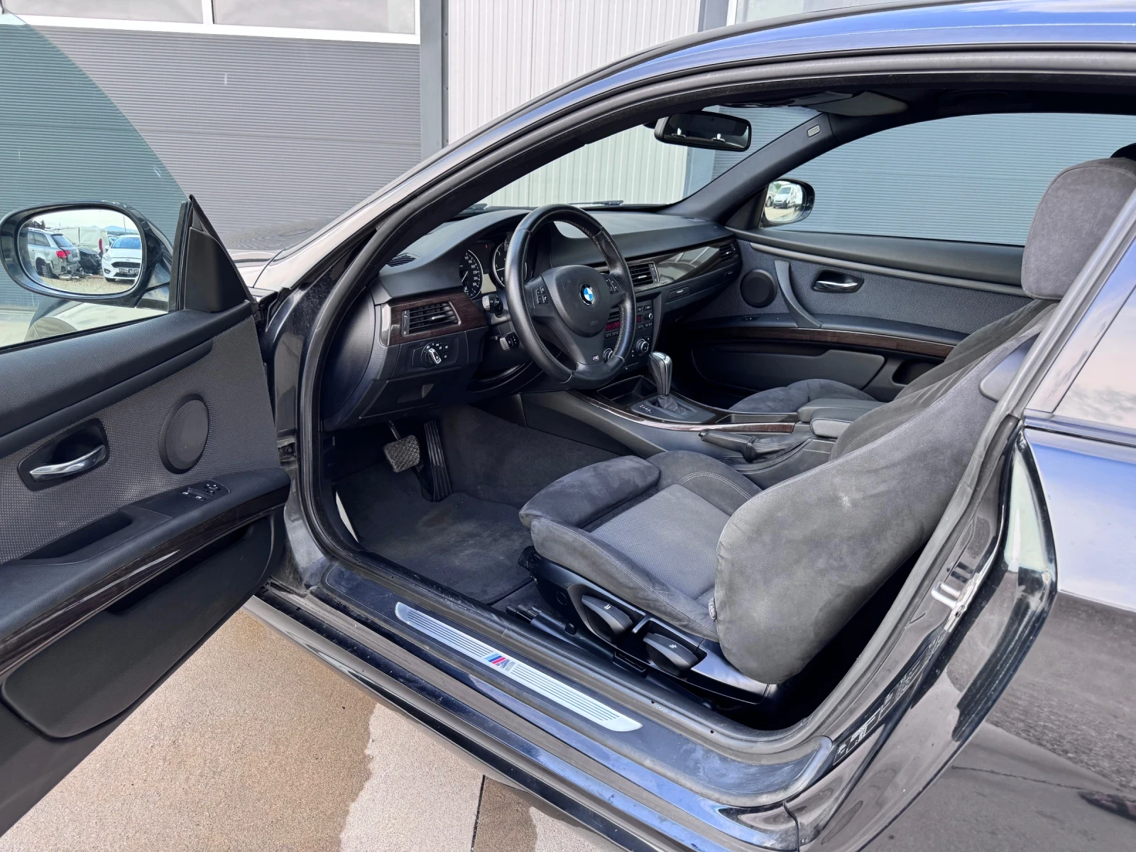 BMW 320 M-PAKET X-DRIVE EVRO 5, снимка 11 - Автомобили и джипове - 55124287