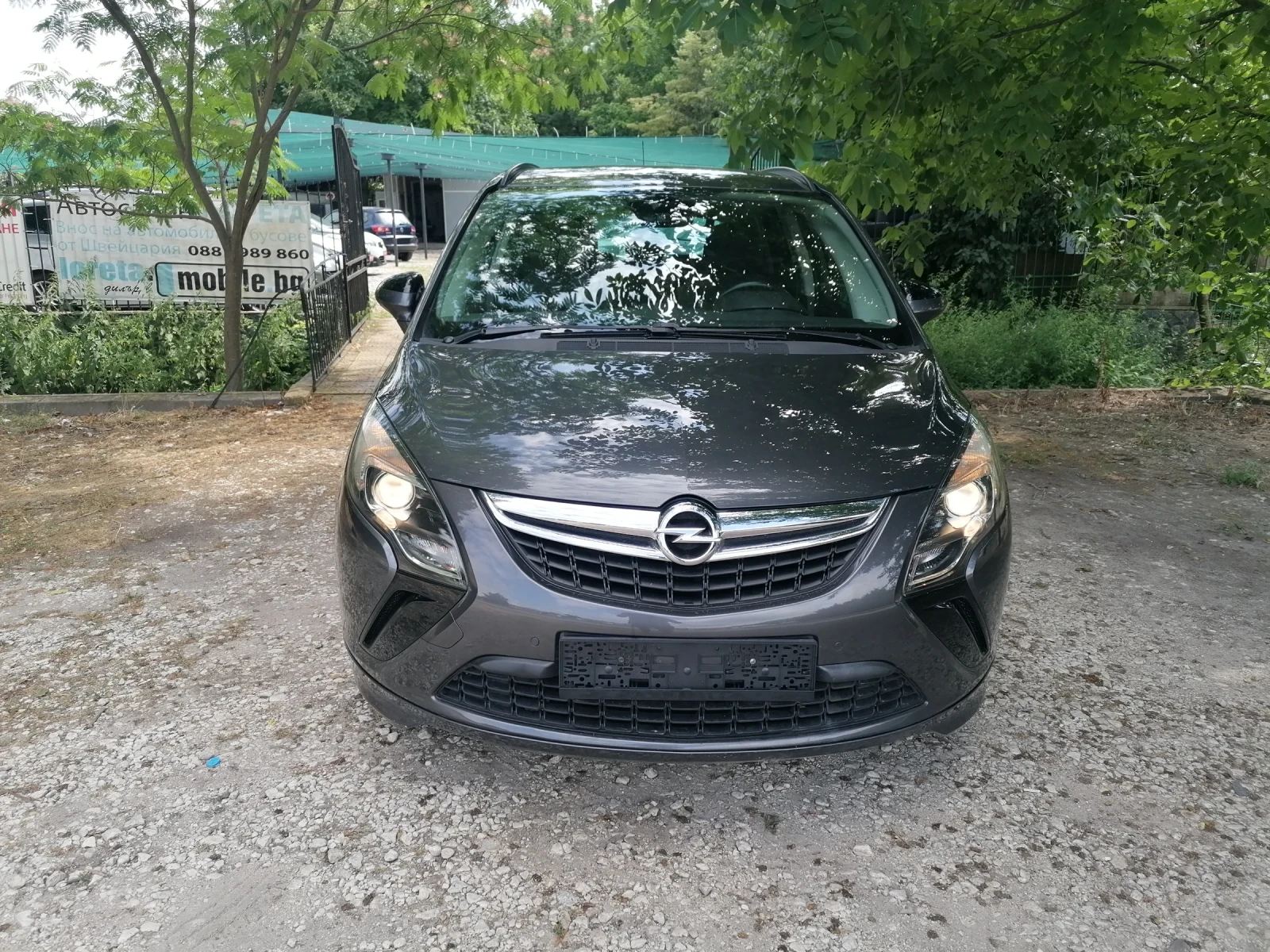 Opel Zafira 1.4 Швейцария 6+ 1, снимка 2 - Автомобили и джипове - 55376595