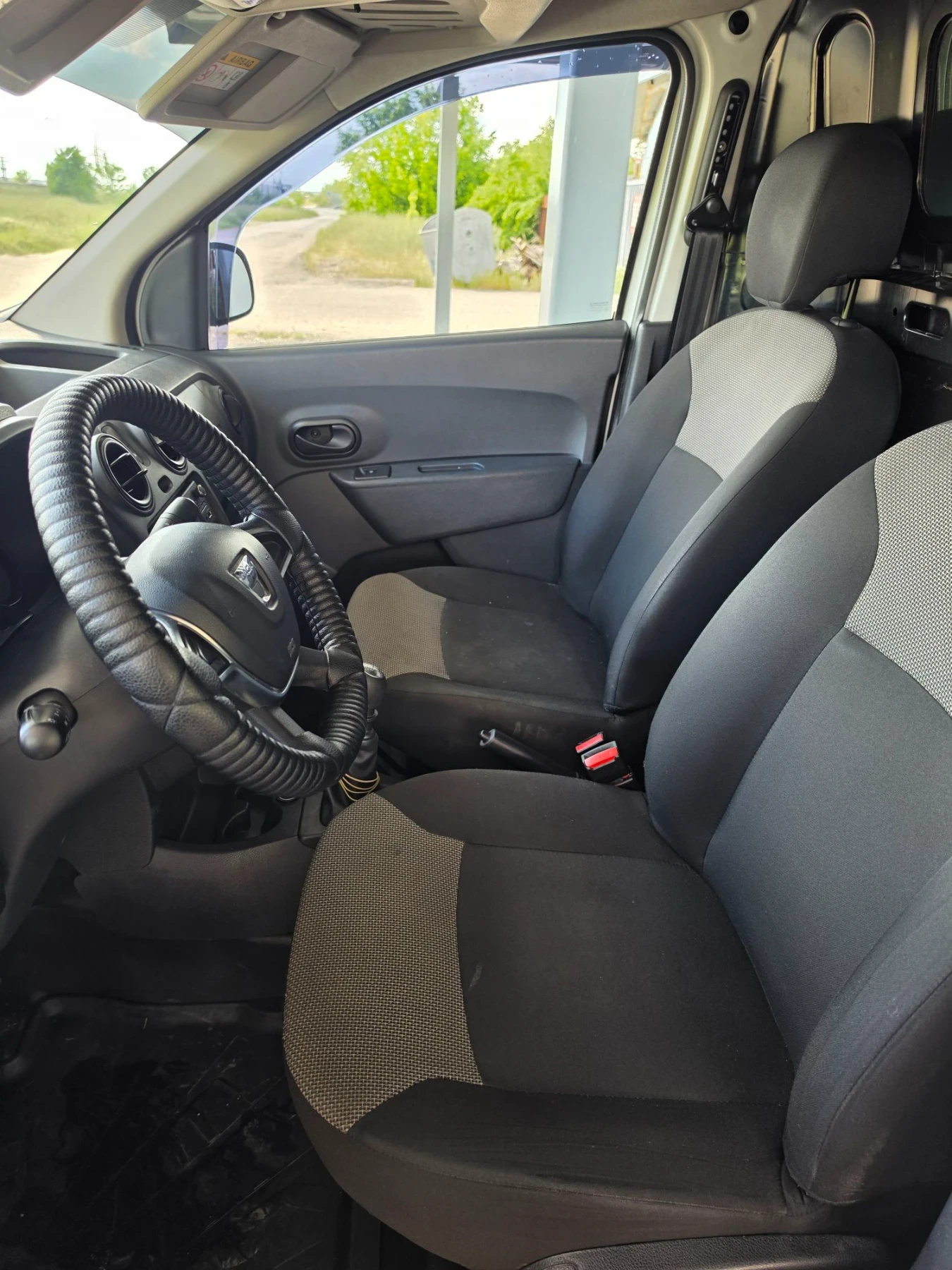 Dacia Dokker, снимка 11 - Автомобили и джипове - 55625043