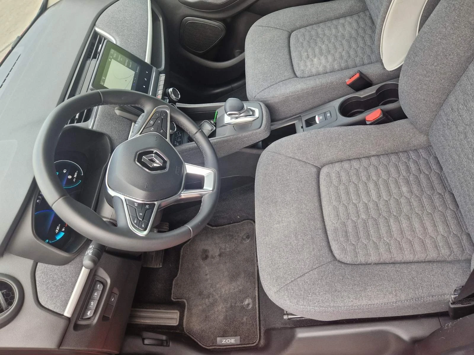 Renault Zoe ZE 40 Life 80Kw, снимка 13 - Автомобили и джипове - 55678516
