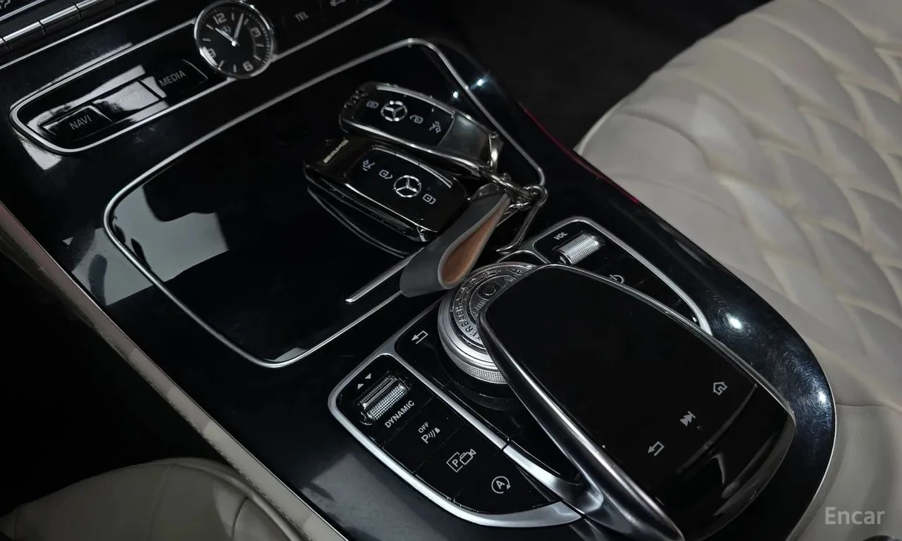 Mercedes-Benz CLS 300 * AMG Line * АВТОКРЕДИТ * ГЛАВНО ПРЕДСТАВИТЕЛСТВО, снимка 11 - Автомобили и джипове - 55950764