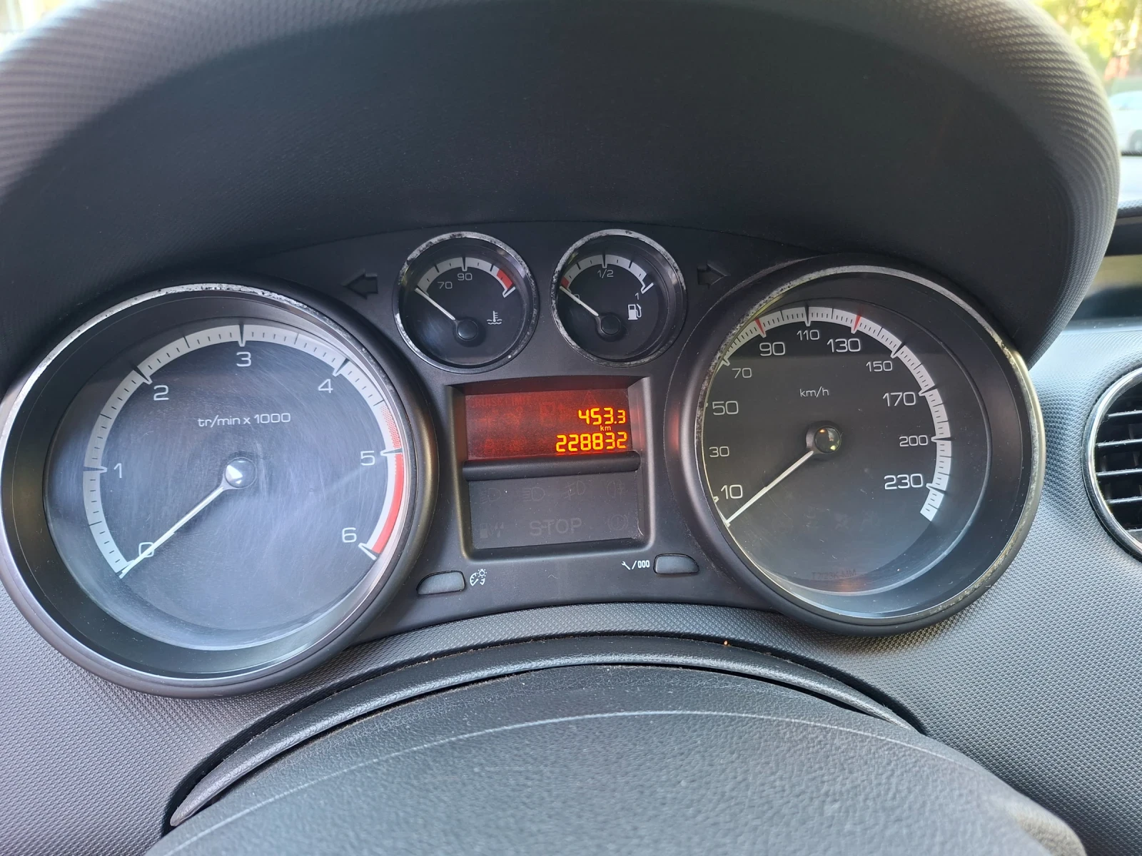 Peugeot 308 1.6 HDI 90�.�. | Mobile.bg � ����������� 12