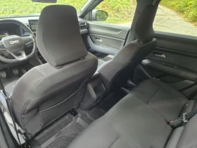 Dacia Duster HIBRID 4X4, снимка 12