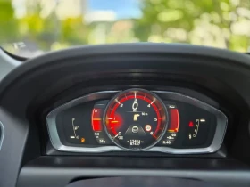Volvo XC60 D4 - САМО 30% АВАНС, снимка 15