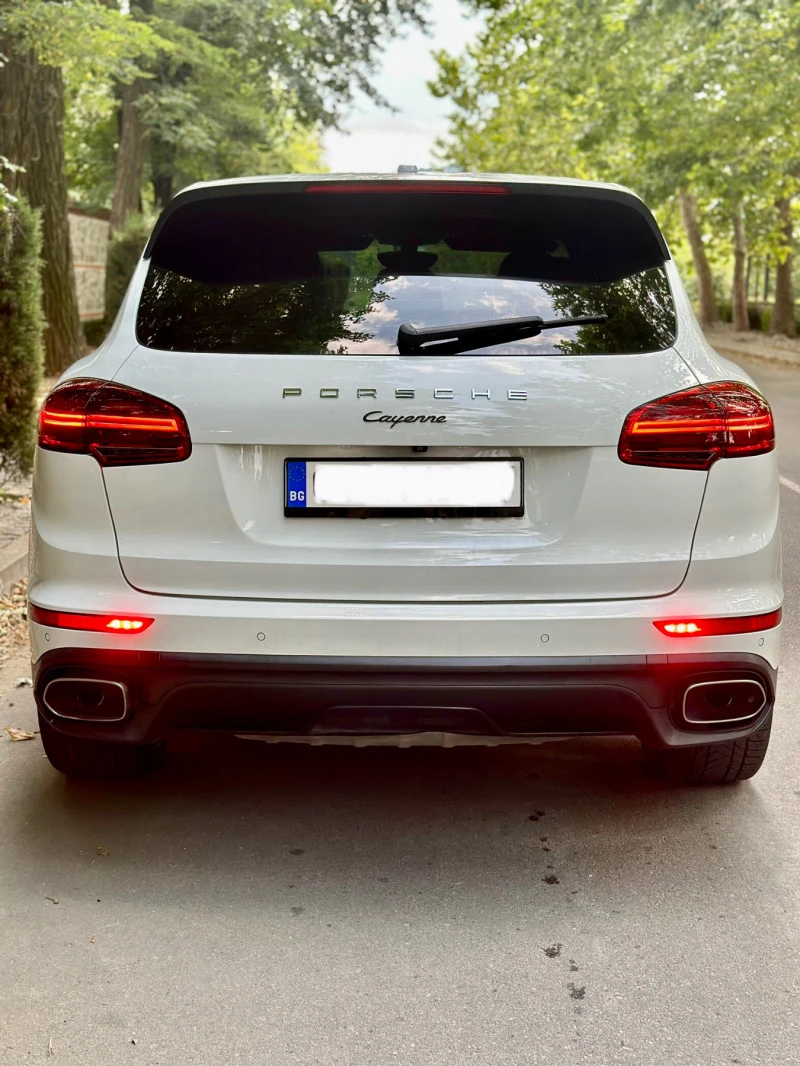 Porsche Cayenne 3.0D* FACELIFT* PREMIUM PACK * Chrono* Panorama, снимка 8 - Автомобили и джипове - 46705060