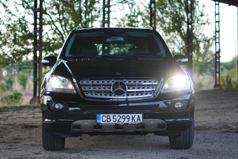 Mercedes-Benz ML 320, снимка 3 - Автомобили и джипове - 46200157