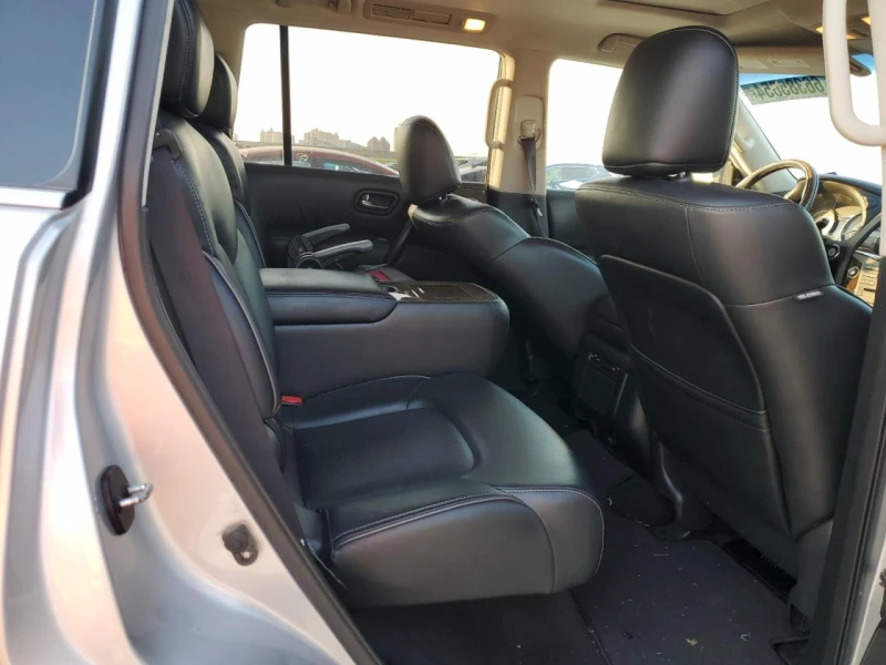 Infiniti QX80 AWD, снимка 11 - Автомобили и джипове - 47978540