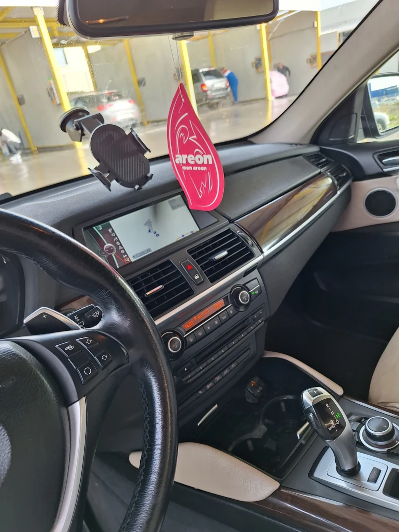 BMW X6, снимка 15 - Автомобили и джипове - 52445959