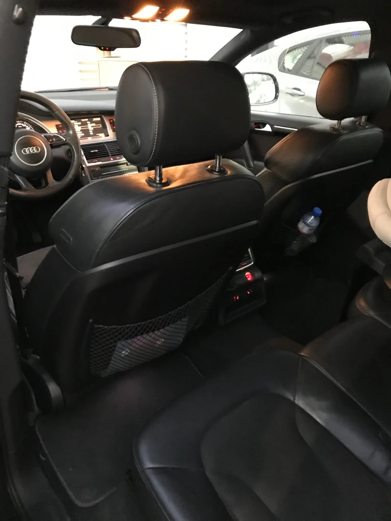 Audi Q7, снимка 6 - Автомобили и джипове - 52640631