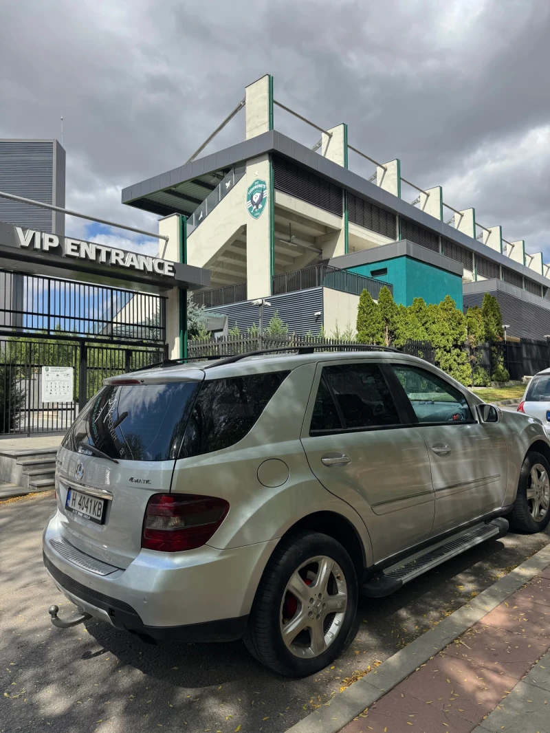 Mercedes-Benz ML 320 4 MATIC, снимка 2 - Автомобили и джипове - 52718175
