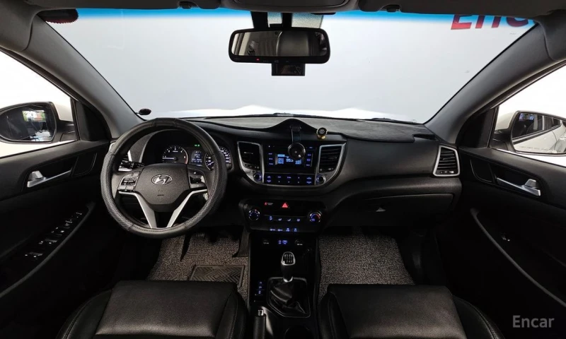 Hyundai Tucson, снимка 7 - Автомобили и джипове - 53011027
