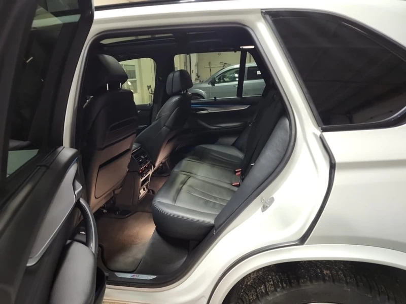 BMW X5 * XDRIVE35I * CARFAX * БЕЗ ПЪРВОНАЧАЛНА ВНОСКА, снимка 13 - Автомобили и джипове - 53065849