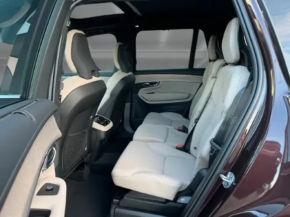 Volvo Xc90 B5 AWD = Ultra Bright = 7 Seats Гаранция, снимка 9 - Автомобили и джипове - 54179261