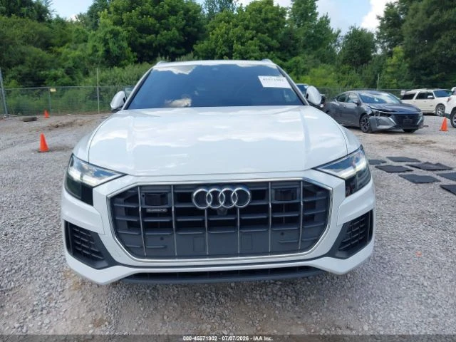Audi Q8 55TFSI* PREMIUM* ПОДГРЕВ* ОБДУХВАНЕ* 360* ПАНОРАМА, снимка 11 - Автомобили и джипове - 55612510