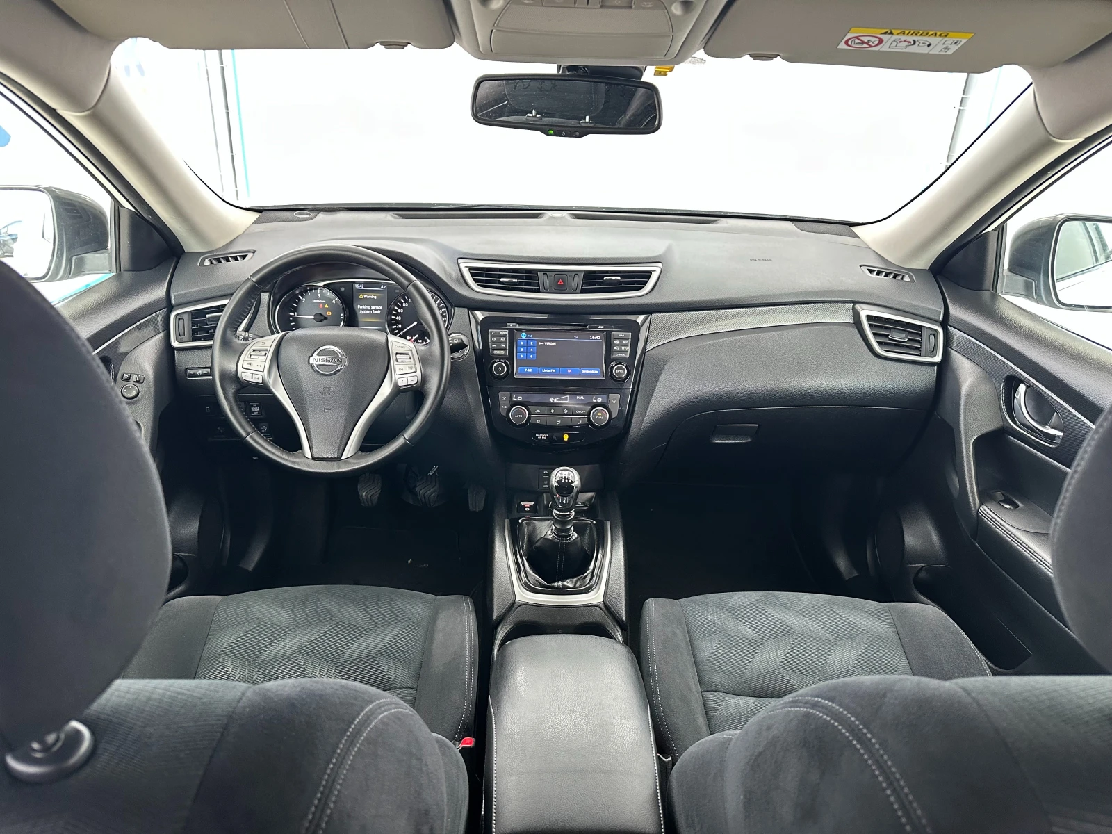 Nissan X-trail 1.6D 4x4 6c.k Euro6B - изображение 7