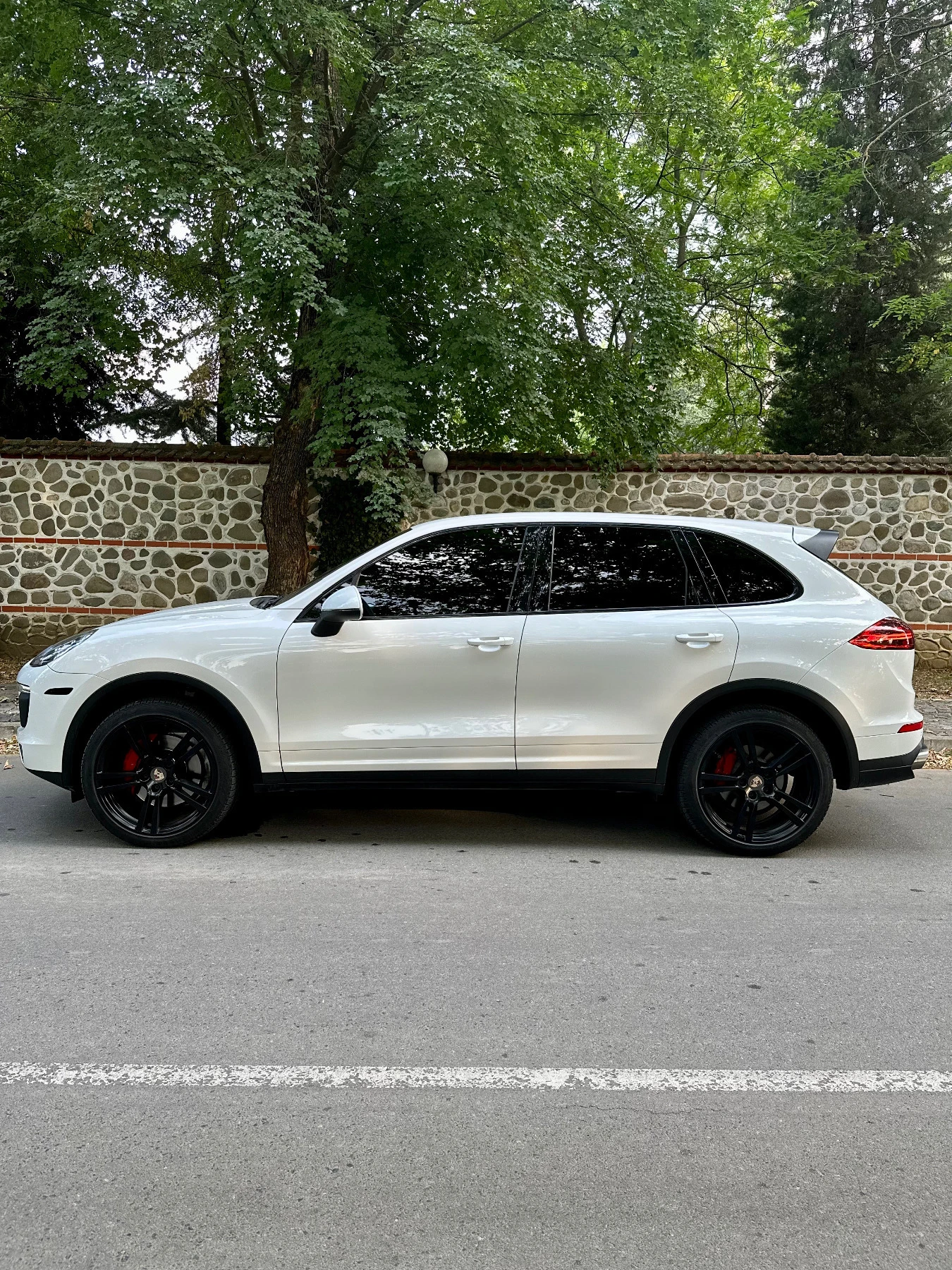 Porsche Cayenne 3.0D* FACELIFT* PREMIUM PACK * Chrono* Panorama - изображение 4