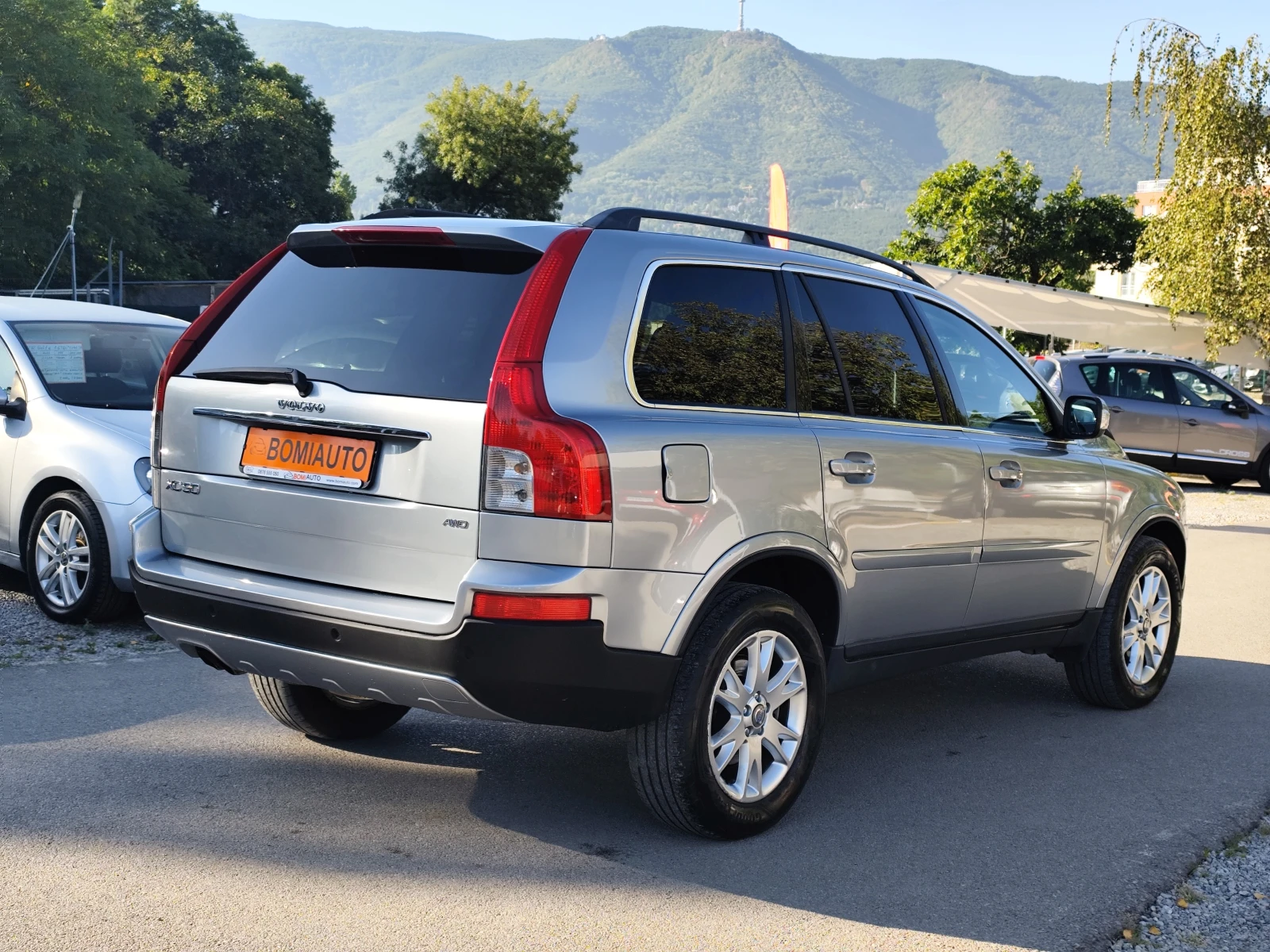 Volvo Xc90 2.4D5* 4X4* АВТОМАТИК* КОЖА* XENON* NAVI*  - изображение 3