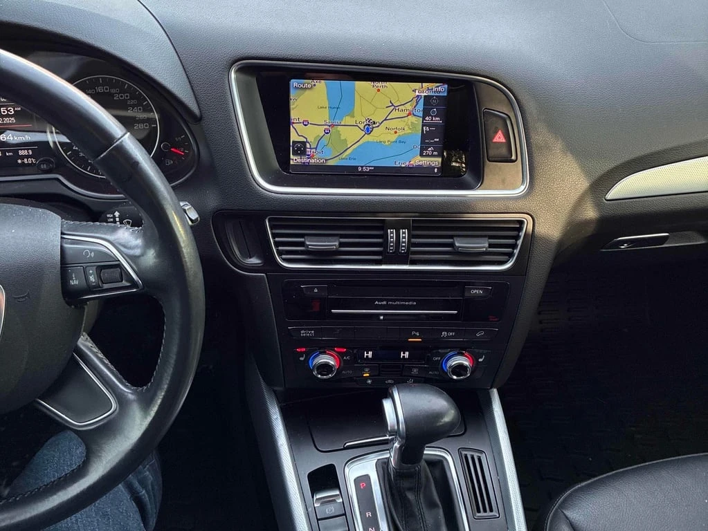 Audi Q5 * 2.0T Technik * CARFAX * БЕЗ ПЪРВОНАЧАЛНА ВНОСКА - изображение 9