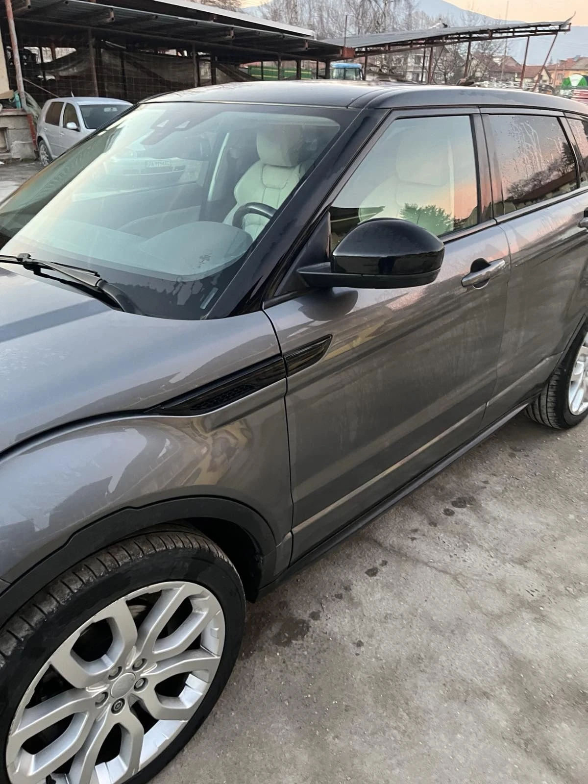 Land Rover Range Rover Evoque 2.0D, 150к.с, ВНОС ОТ ИТАЛИЯ - изображение 4