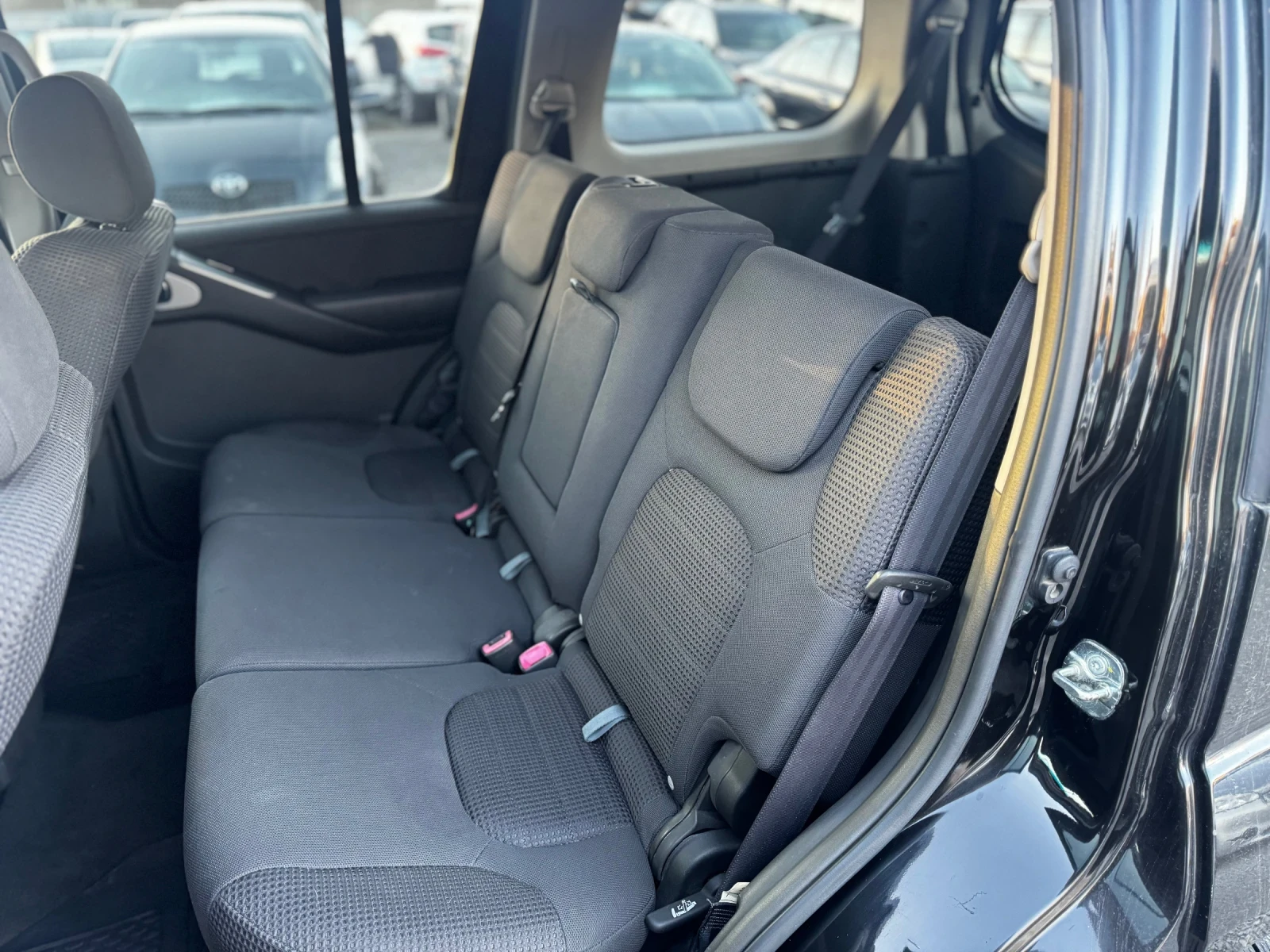 Nissan Pathfinder 2.5D Automatic 4x4 | Mobile.bg � ����������� 12