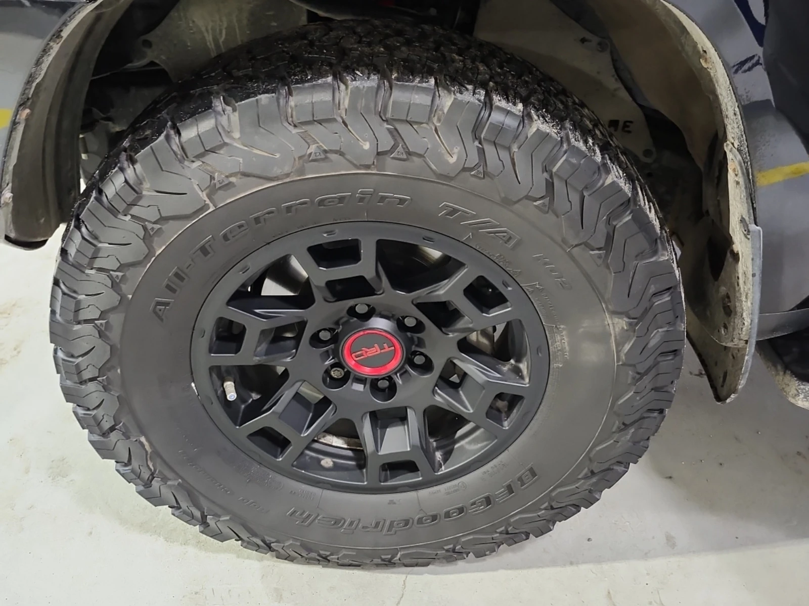 Toyota 4runner TRD VENTURE/EDITION  - изображение 6