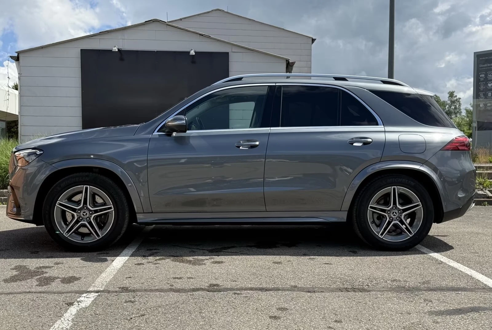 Mercedes-Benz GLE 350 de / AMG / 4 MATIC / 360 / BURM / AIRMATIC / , снимка 3 - Автомобили и джипове - 54913952