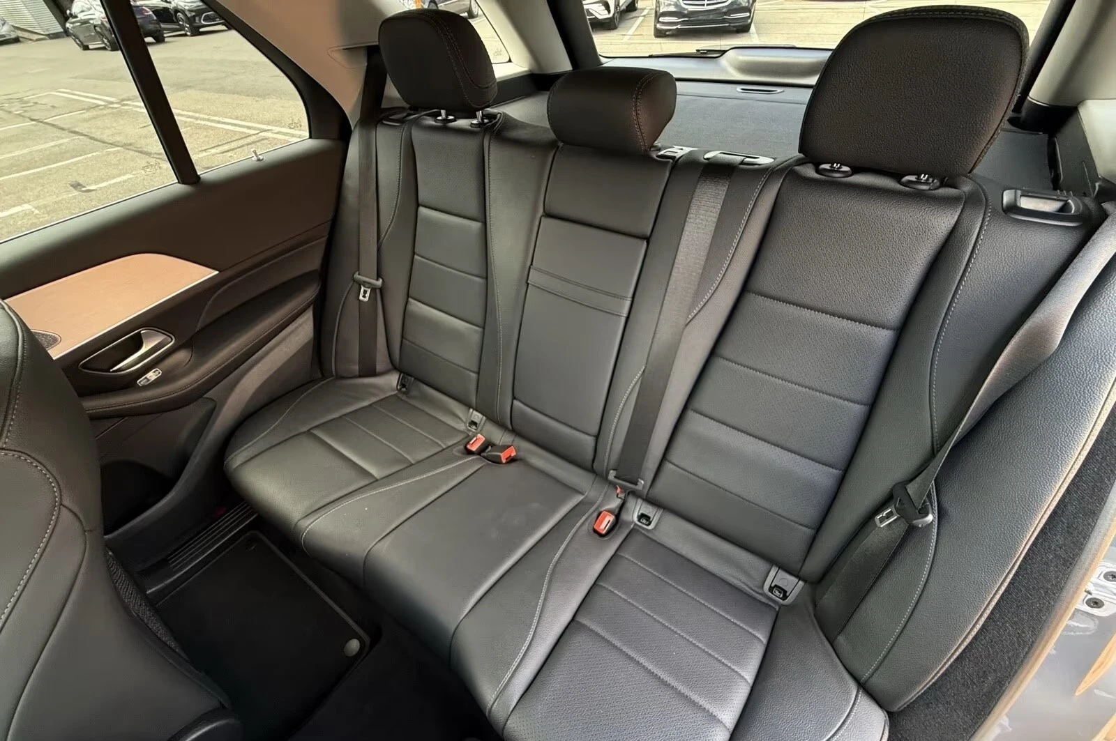 Mercedes-Benz GLE 350 de / AMG / 4 MATIC / 360 / BURM / AIRMATIC / , снимка 14 - Автомобили и джипове - 54913952